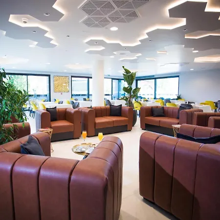 Crystal Hotell
