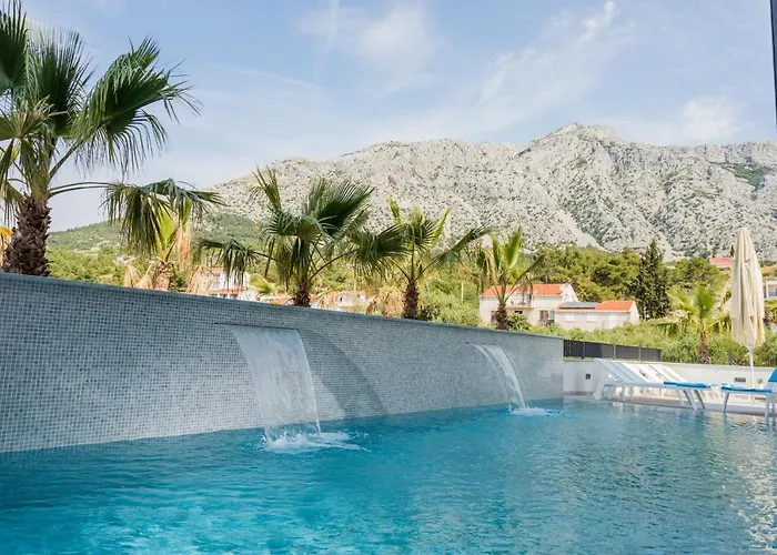 Crystal فندق أوروبيتش