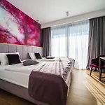 Ξενοδοχείο Crystal 4*