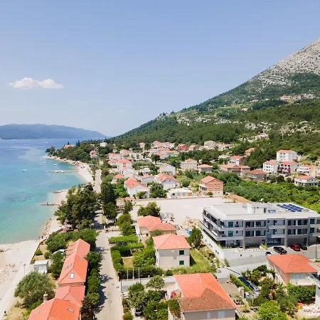 Crystal Hotel Orebic