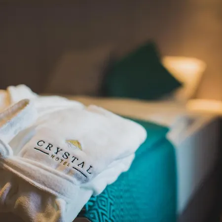 Crystal Hotel 4*