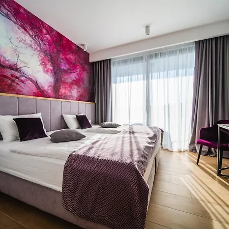Hotel Crystal 4*