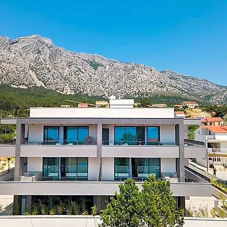Hotel Crystal 4*